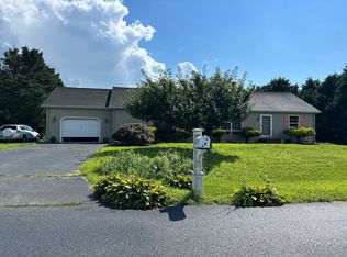 8 Country Ln, Millsboro, DE 19966