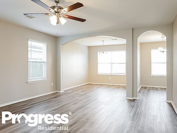 5th image of 1418 Orchid Dr