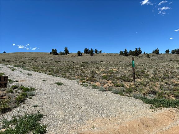 2nd image of 2830 Breton Circle