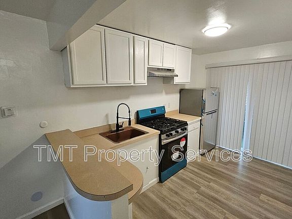 4th image of 2619 W Acacia St APT 1
