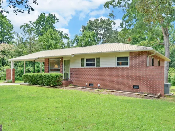 60 Kelsey Dr, Hartwell, GA 30643
