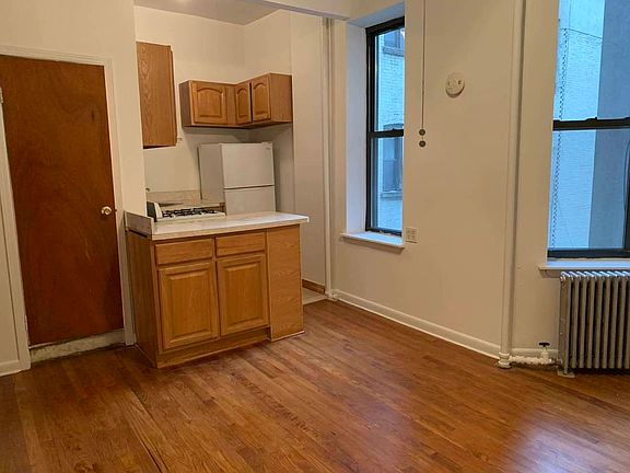 2nd image of 300 E 91st St APT 2