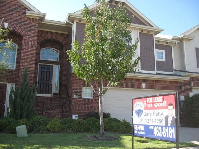 1st image of 2429 Kent Dr