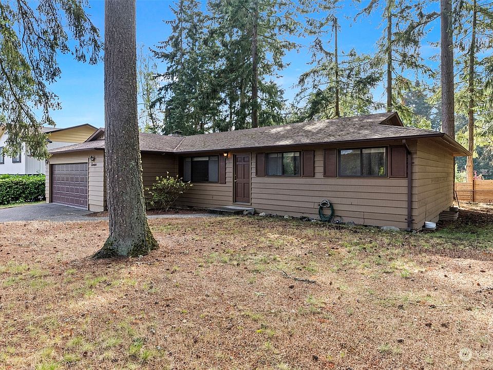 1st image of 2702 Oxford Court
