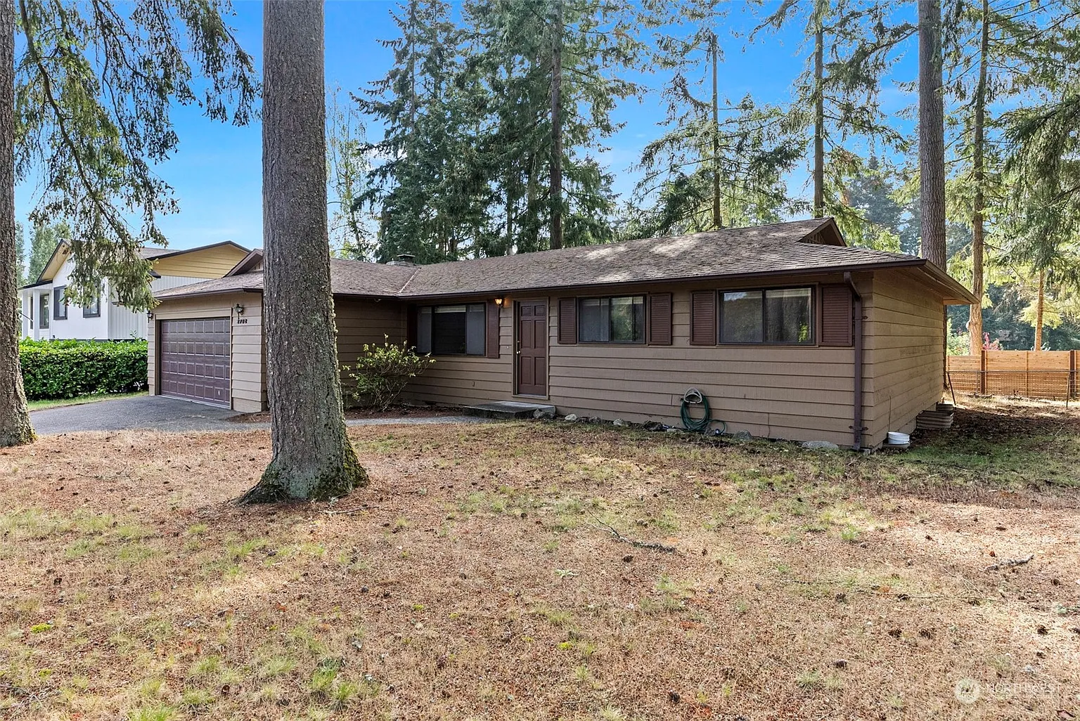 2702 Oxford Court photo 1