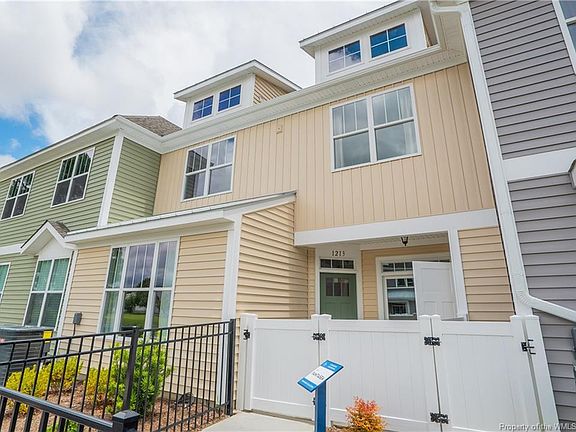 3rd image of 1113 Celia Ct