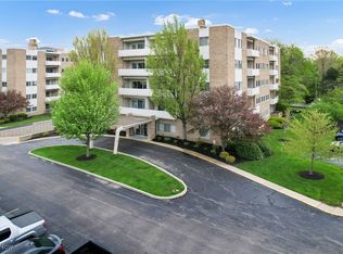 2089 Wooster Rd APT C37, Rocky River, OH 44116