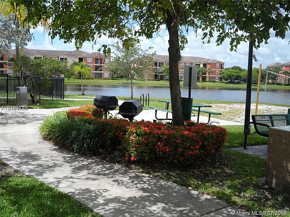 3rd image of 4602 SW 160th Ave APT 527