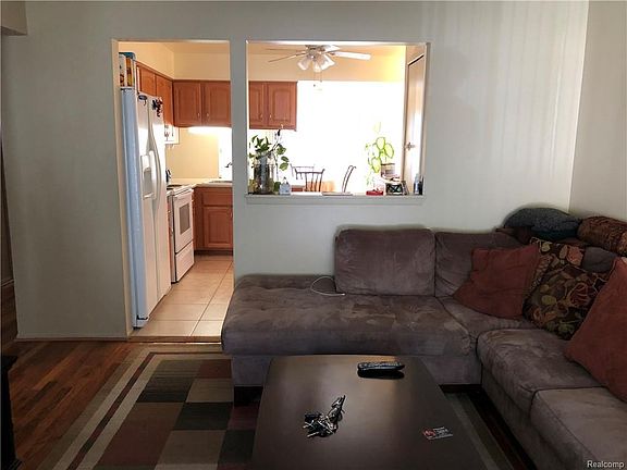 3rd image of 14211 Nadine Ave