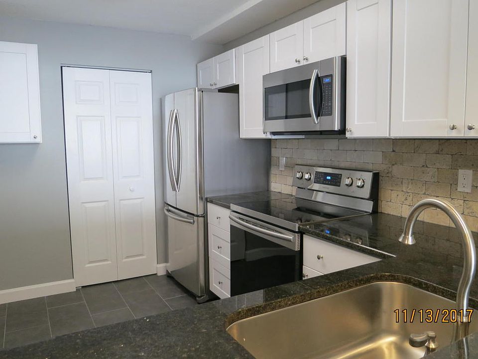 1st image of 1301 S 1st St #1106