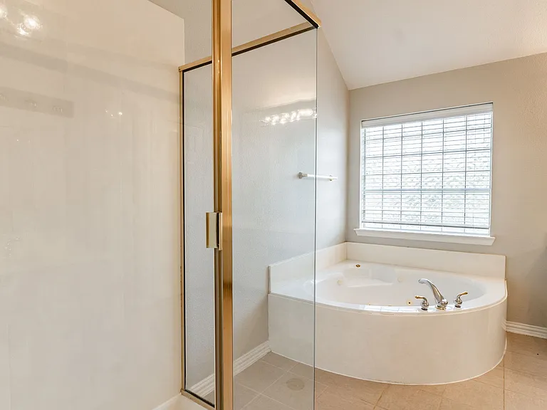 1100 Cedar Valley Dr — Photo 30