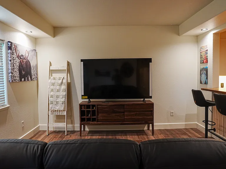 591 Mountvista Dr #1B — Photo 6