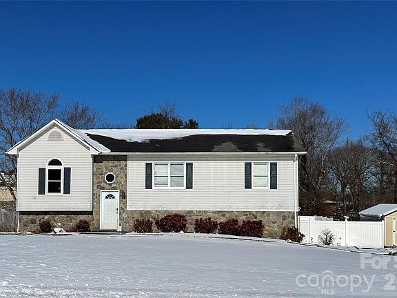 4th image of 4132 Lower Cedar Valley Rd