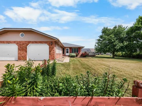 18 Warren Dr, Mazon, IL 60444