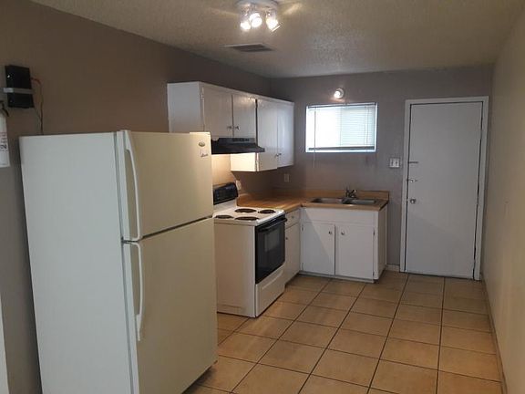 2nd image of 240 Louisiana Blvd NE APT G