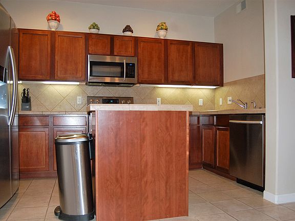 4th image of 1415 N Washington St APT 302