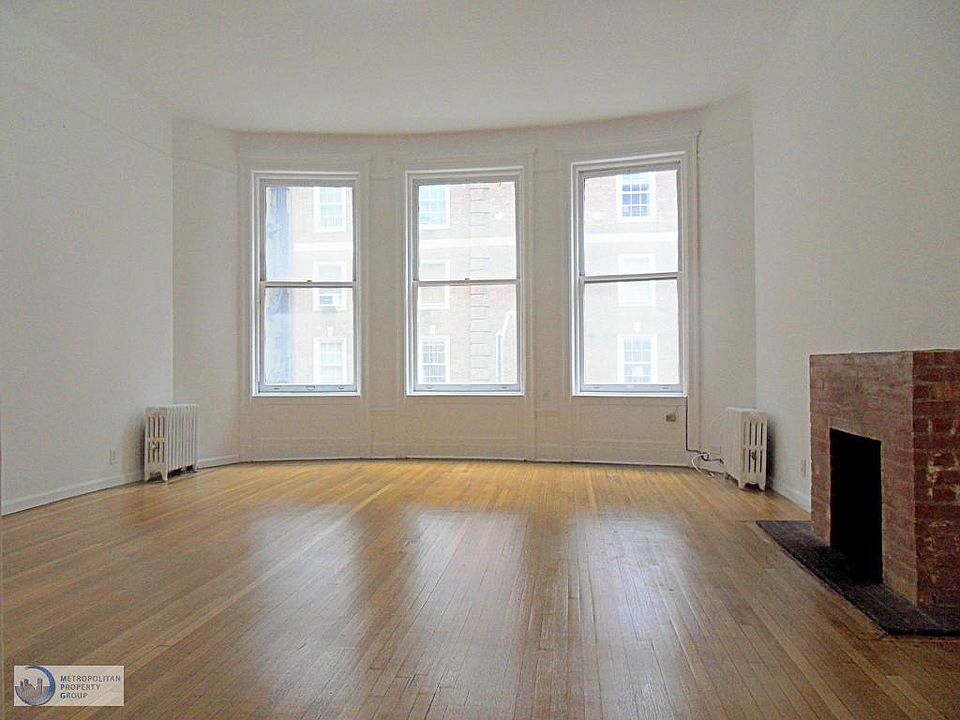 1st image of 52 E 66th St Uppr 3