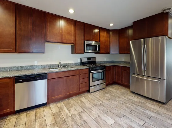 1105 6th St SE, Minneapolis, MN 55414