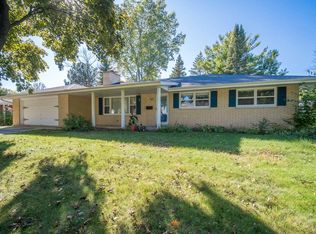 1812 Longmeadow Dr, West Bend, WI 53095