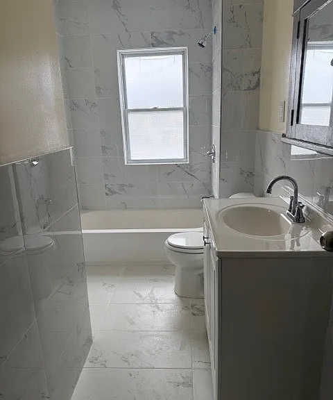 2255 Genesee St — Photo 32