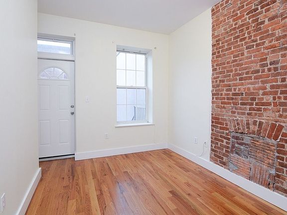 3rd image of 694 Franklin Ave #22X