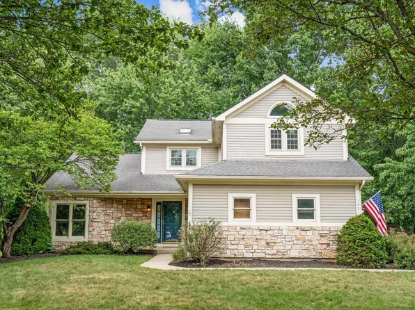 147 Curly Smart Cir, Delaware, OH 43015
