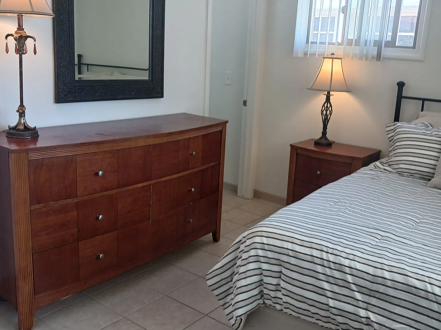 Queen sized bedroom