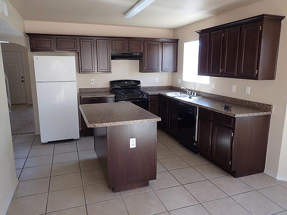 4th image of 4773 Joseph Rodriguez Dr