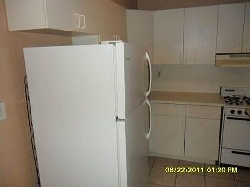 4th image of 1230 W 54th St APT 225A