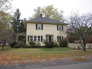 3rd image of 102 N Wallace Blvd