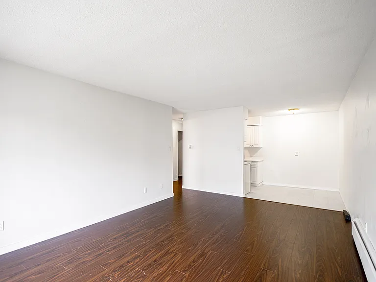 254 3rd St W #203 — Photo 6