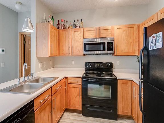 4th image of 660 Kingfisher Ln APT H
