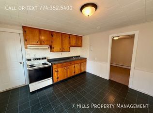 330-342 Church St FLOOR 332-2, Putnam, CT 06260