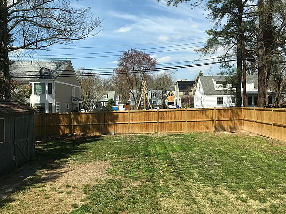 2nd image of 919 18th St S #2
