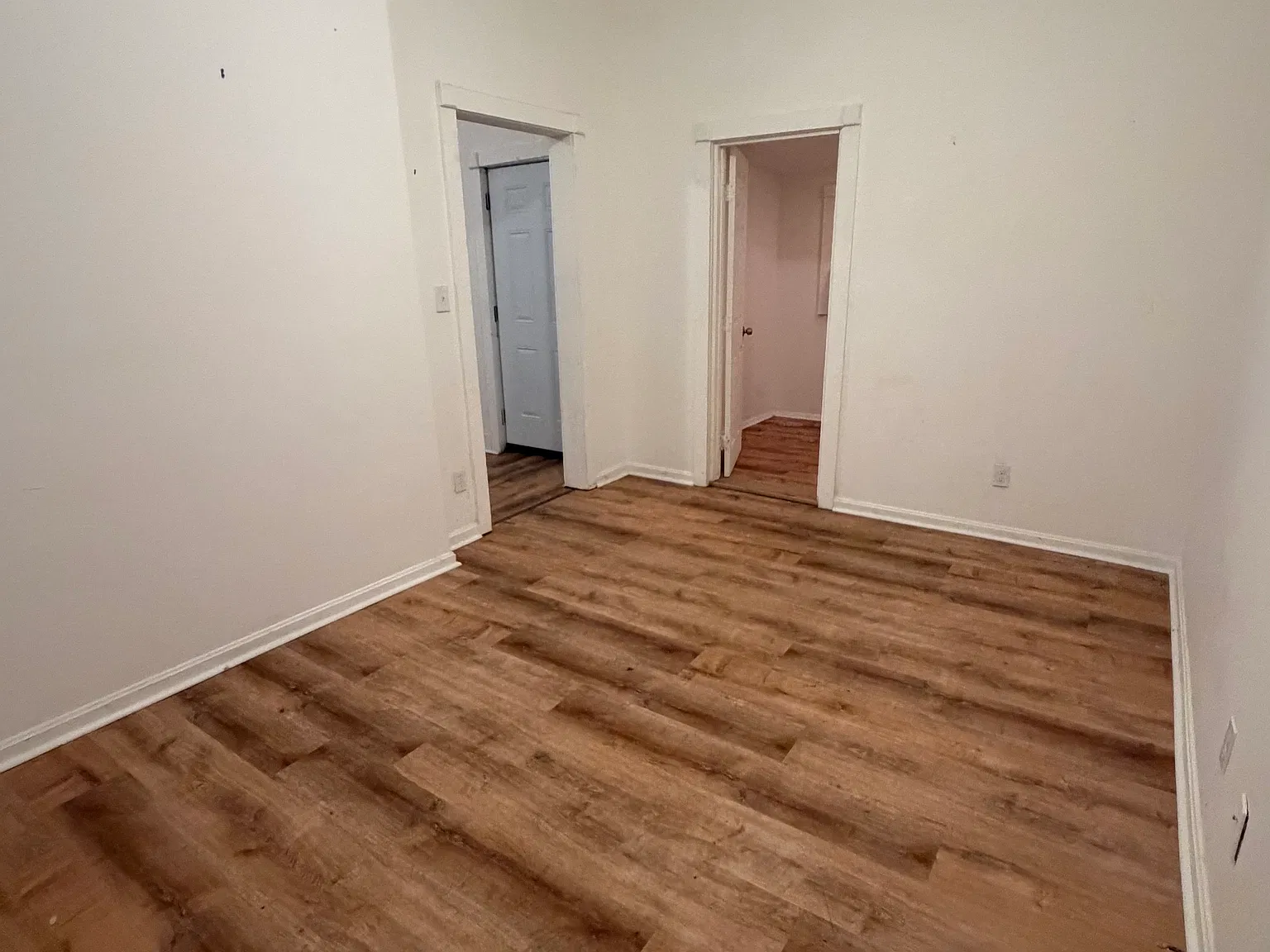 2 bed, 929 sqft, $1,150 — Photo 2