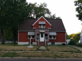 905 Oxford Ave, Pekin, IL
