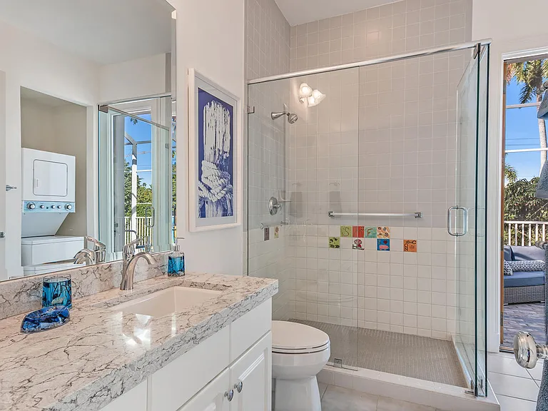 2540 Half Moon Walk — Photo 29