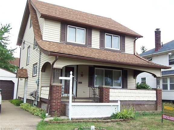 5th image of 213 W 31st St