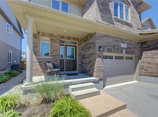 118 Brown St, Perth South, ON N5A 0E8