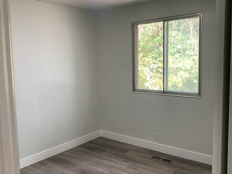 7298 S Highland Dr — Photo 6
