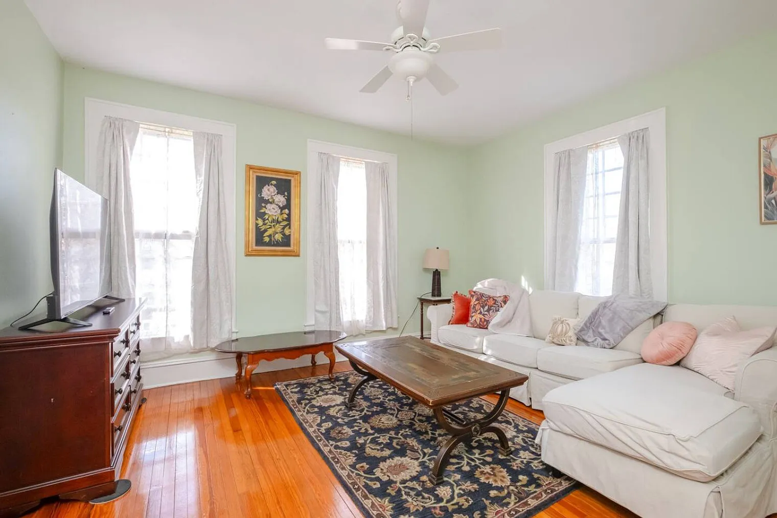 5 bed, 3.0 bath, 2992 sqft, $12,213 — Photo 3