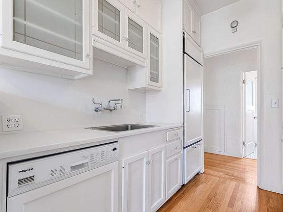 2nd image of 203 Bryant St #292