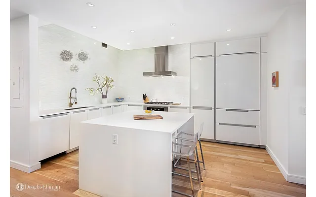 Sold by Douglas Elliman | media 4