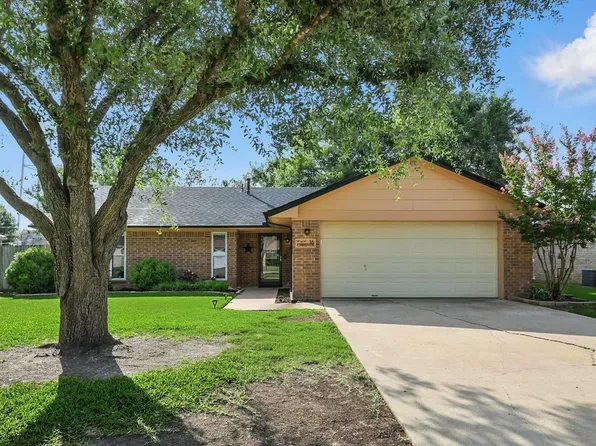16 Christi Ln, Krum, TX 76249