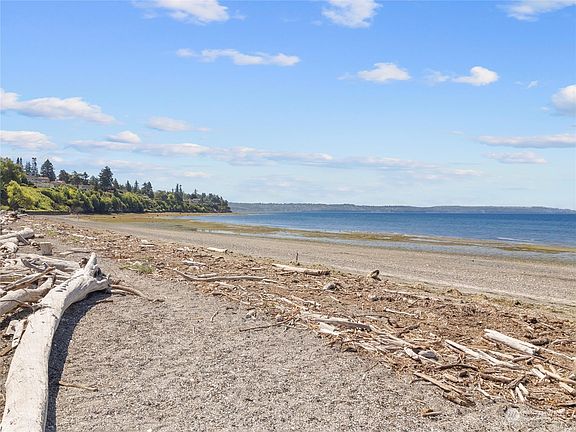 2nd image of 22991 Marine View Drive S #D209