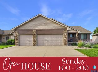 3917 E Brookline Dr, Sioux Falls, SD 57103