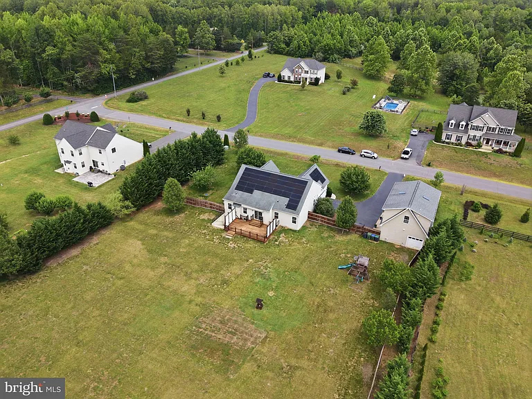320 Timber Mill Ln — Photo 31