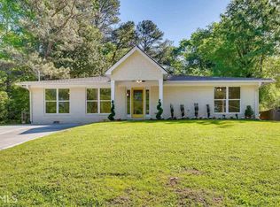 995 Greenbriar Cir, Decatur, GA 30033