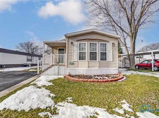 1420 Huntington Dr #L-169, Findlay, OH 45840