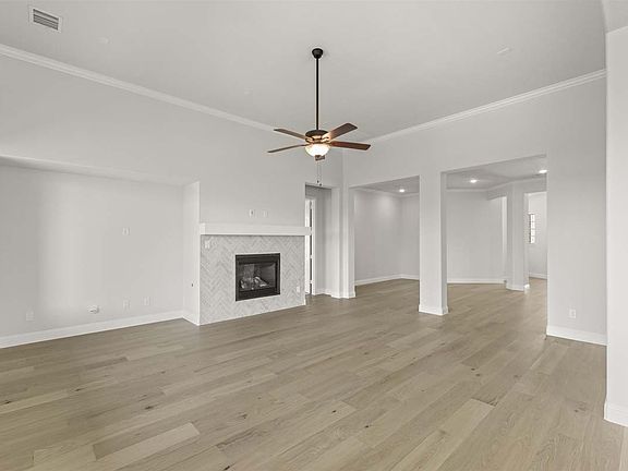 03_Sandstone S Representative Photo